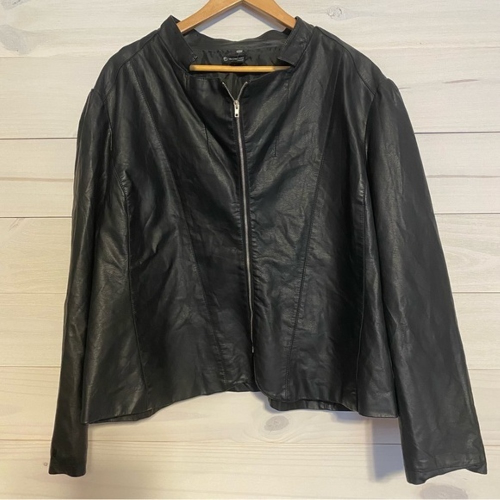 NEW DIRECTIONS WOMAN plus size zip up leather jacket sz 3X